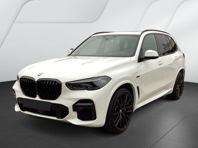 BMW X5 45 e hybrid xDrive M-paket | předváděcí auto skladem | prodej online | nákuponline | super cena | autoibuy.com